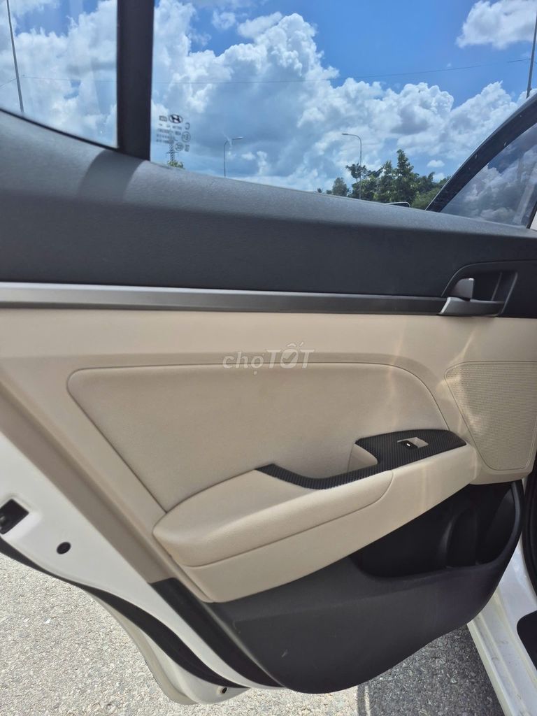 Hyundai Elentra số sàn 2019 - phân khúc C. Mua bán Ô tô tại Quận Cái Răng Cần Thơ được đăng bởi Tình là gì hình 16