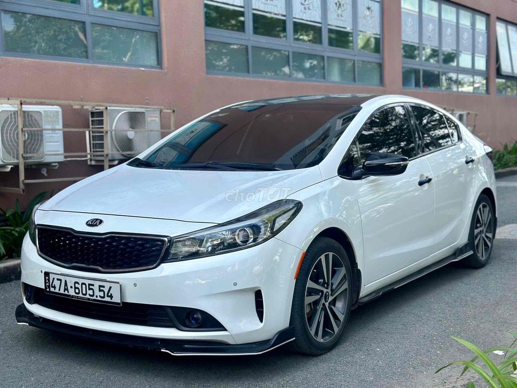 Kia Cerato 2017 1.6 AT - 70000 km. Mua bán Ô tô tại Thành phố Thủ Đức Tp Hồ Chí Minh được đăng bởi Đặng Tú Nguyên hình 1