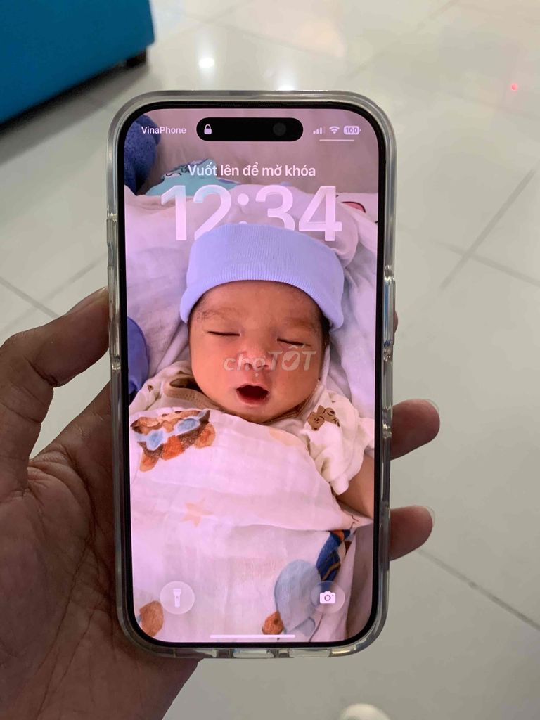 iPhone 16 Pro 128GB Vàng VN/A. Mua bán Điện thoại tại Quận 8 Tp Hồ Chí Minh được đăng bởi Cà Rốt hình 1