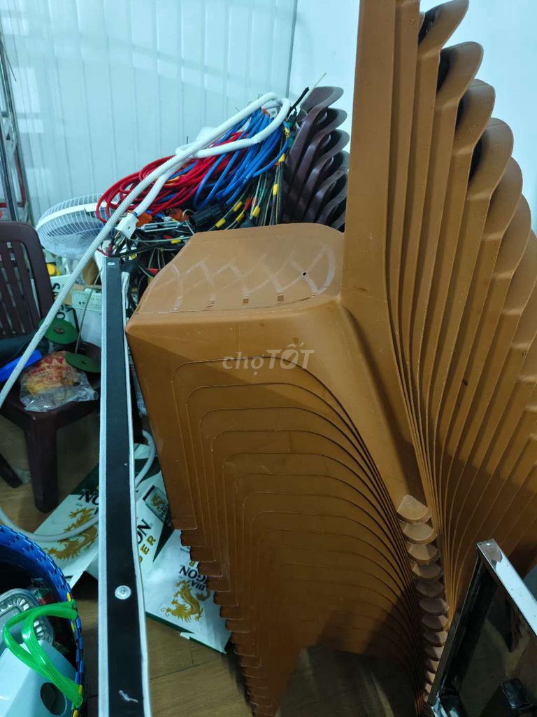Ghế ngồi Đại Đồng Tiến Nhựa Nâu. Mua bán Bàn ghế tại Thị xã Bình Minh Vĩnh Long được đăng bởi hoàngnam hình 1