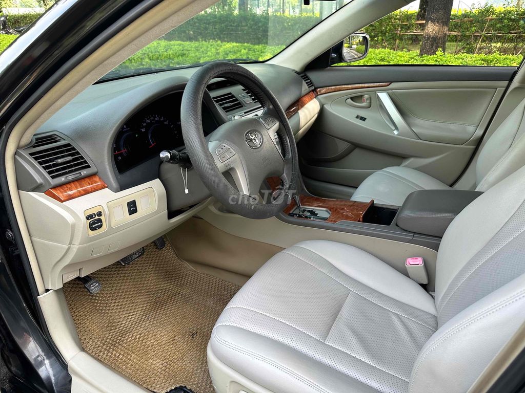 Toyota Camry 2010 2.4G - 150000 km Đen Siêu Mới. Mua bán Ô tô tại Quận Cầu Giấy Hà Nội được đăng bởi Vũ Kiên hình 7