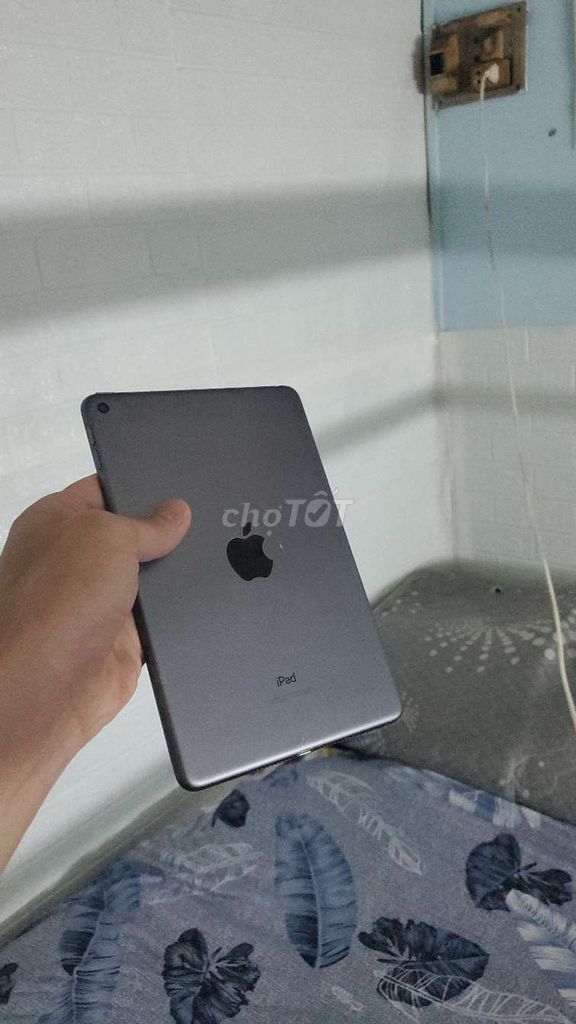 Apple iPad Mini 5 Xám 64GB. Mua bán Máy tính bảng tại Quận Gò Vấp Tp Hồ Chí Minh được đăng bởi Huy hình 1