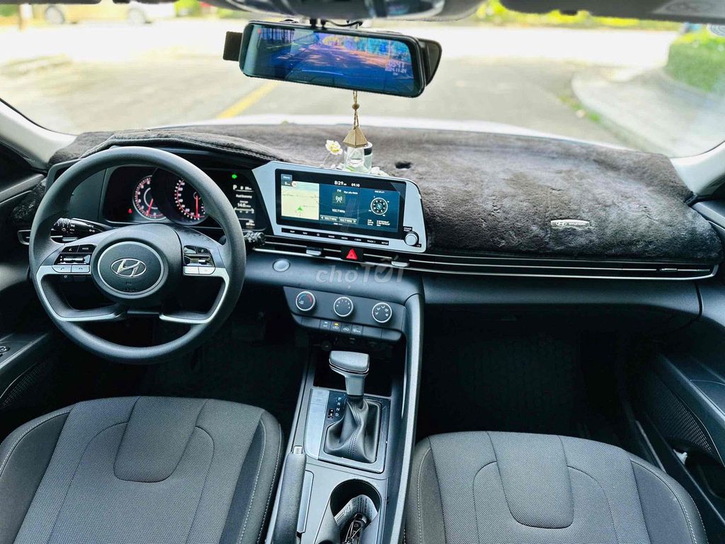 Hyundai Elantra 2023 1.6 AT Tiêu chuẩn  - 6000 km. Mua bán Ô tô tại Thành phố Thủ Đức Tp Hồ Chí Minh được đăng bởi Anh Minh STOT Bình Dương hình 11