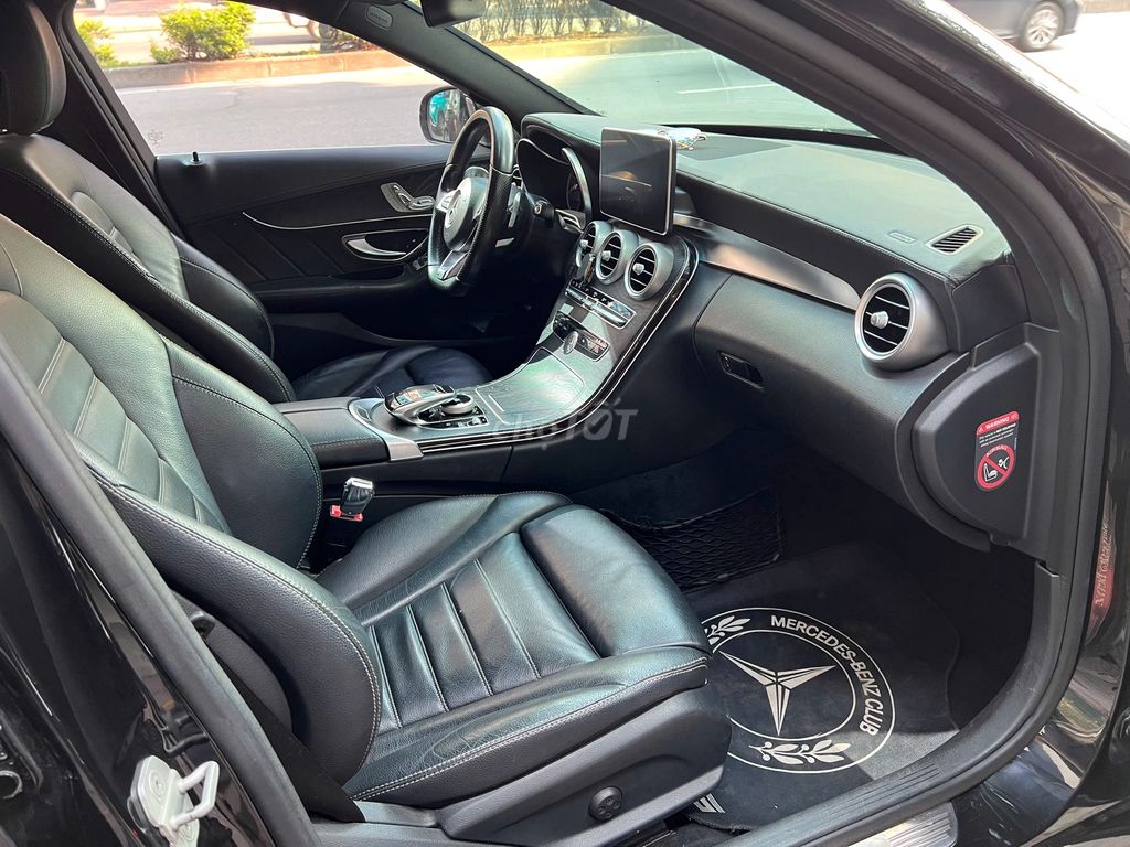 Mercedes Benz C Class 2016 C300 AMG - 80000 km. Mua bán Ô tô tại Quận Long Biên Hà Nội được đăng bởi AUTO TÂN HƯNG THỊNH hình 9