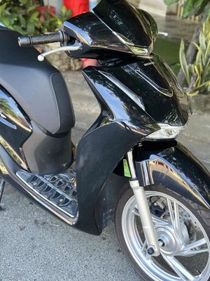 Honda SH 125i Đen Bóng