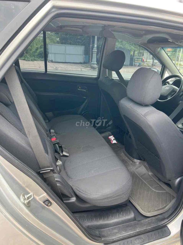 Kia Carens 2011 SX 2.0 AT - 188000 km. Mua bán Ô tô tại Thành phố Vĩnh Long Vĩnh Long được đăng bởi Thuỳ Phan hình 8