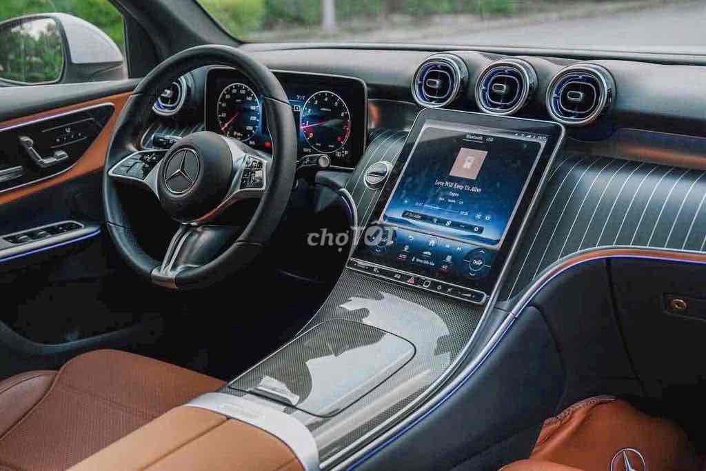 Mercedes Benz GLC 4 matic 2023 - 40000 km. Mua bán Ô tô tại Quận 7 Tp Hồ Chí Minh được đăng bởi Le phuoc duy hình 4