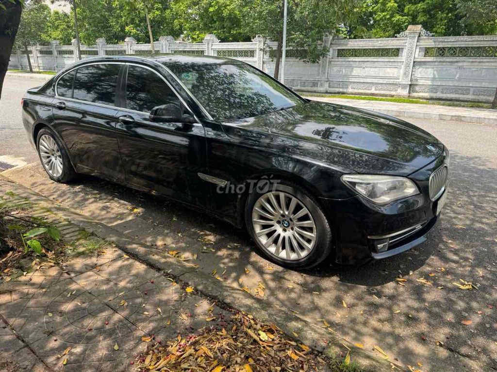 BMW 750Li - LCI bản mới - V8-4.4L  Bintubor -2015. Mua bán Ô tô tại Quận Long Biên Hà Nội được đăng bởi Long hình 4