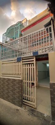 Nhà phố 86 m² · 2 PN · Đường Đoàn Văn Bơ