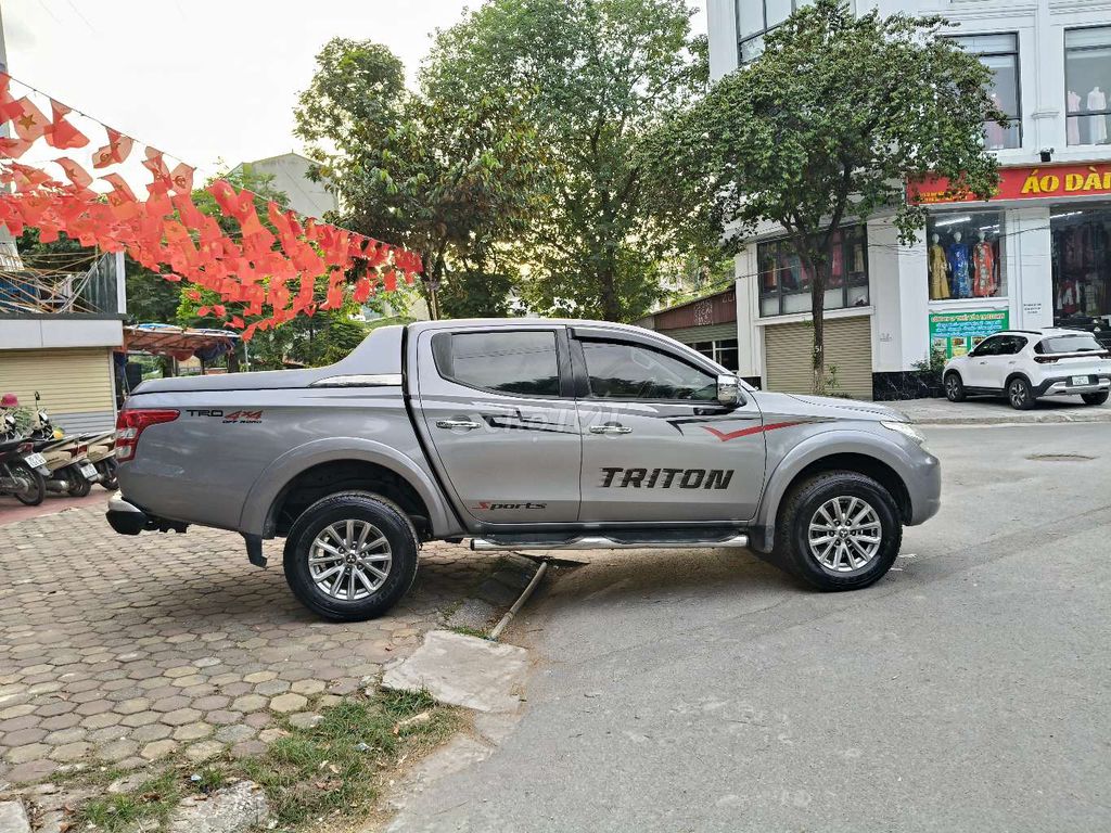 Mitsubishi Triton 2016 4x4 AT - 120000 km. Mua bán Ô tô tại Huyện Thanh Trì Hà Nội được đăng bởi Chuyên mua bán xe Bán Tải Lướt  hình 4