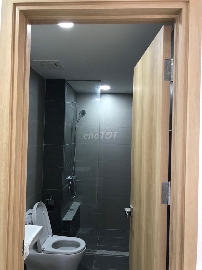 Kẹt tiền bán gấp căn hộ Emerald 2PN-1WC (63,8 m2) view đẹp chỉ 3,38 tỷ