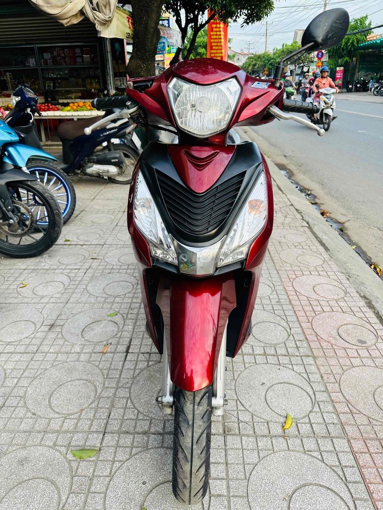 Honda Vision 2017 màu Đỏ. Mua bán Xe máy tại Thành phố Thuận An Bình Dương được đăng bởi xe máy phước thịnh hình 1