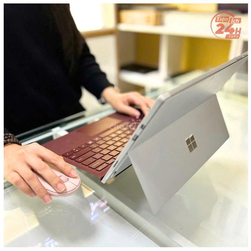 Microsoft Surface Pro 5 LTE i5/8GB/256GB. Mua bán Máy tính bảng tại Quận Thanh Khê Đà Nẵng được đăng bởi Nguyễn Đình Bảo Trọng hình 1