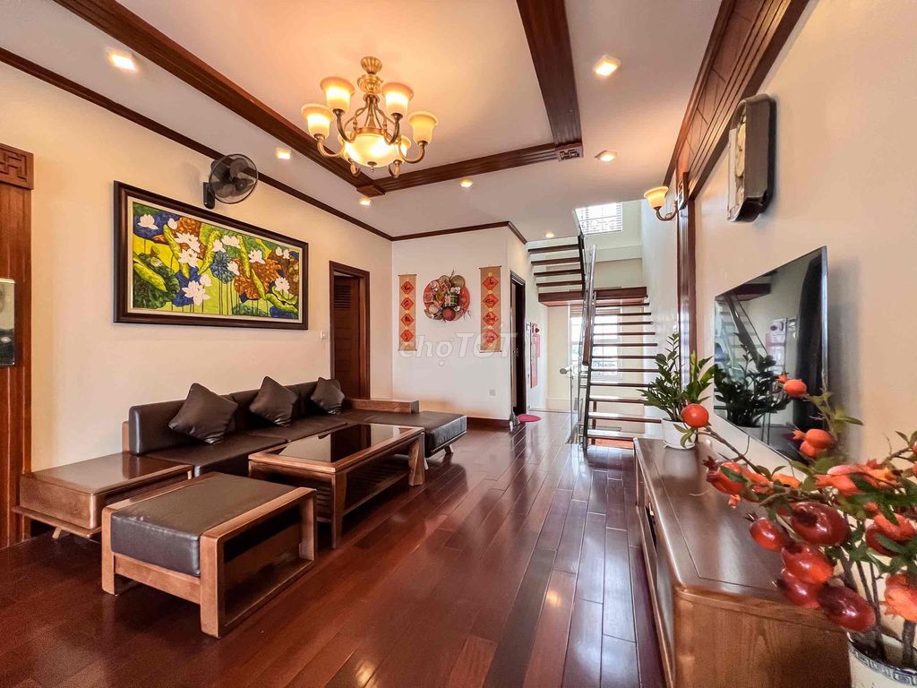 Combo Bộ bàn ghế Sofa và bộ bàn ăn gỗ sồi Nga. Mua bán Bàn ghế tại Quận Tây Hồ Hà Nội được đăng bởi Thủy Tiên hình 1