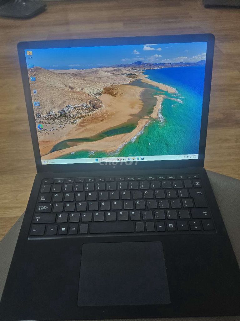Microsoft Surface Laptop 5 13.5" i5/8GB/256GB Đen. Mua bán Laptop tại Quận Hà Đông Hà Nội được đăng bởi Lam hình 1