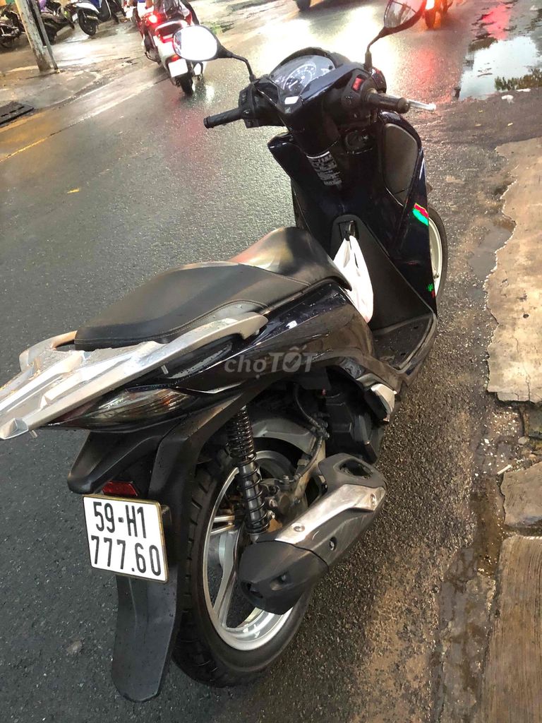 Honda SH 150 CBS 2017 Сине-черный 28000 км