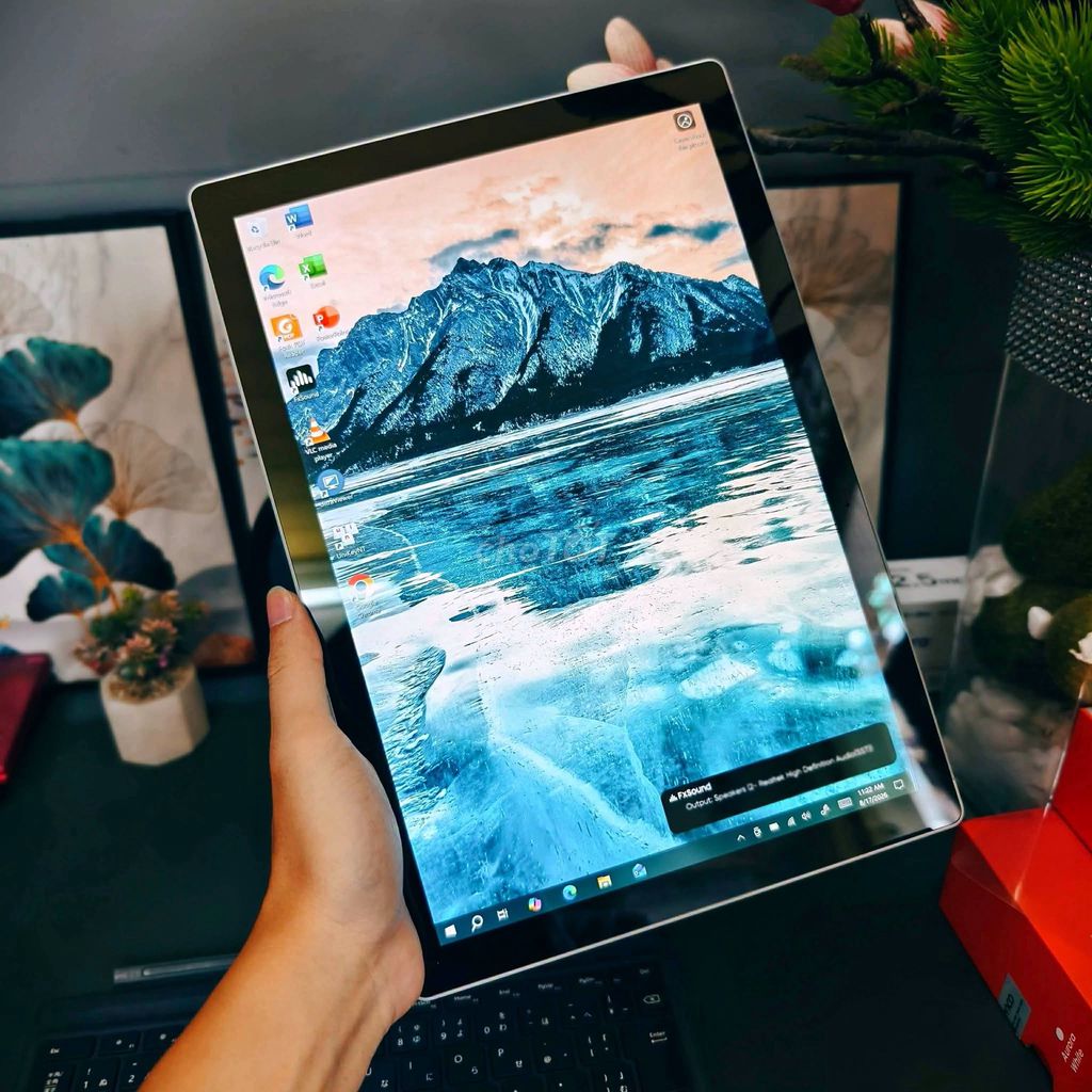 Microsoft Surface Pro 7 i3 12.3 inch 4GB/128GB Like New. Mua bán Máy tính bảng tại Quận 11 Tp Hồ Chí Minh được đăng bởi Hội Đồ Điện Tử hình 1