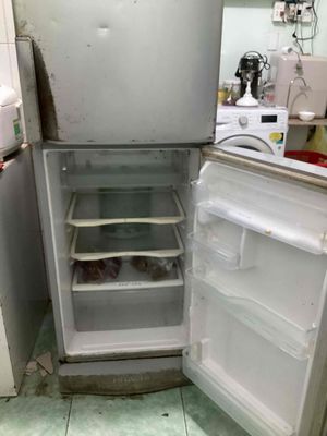 Tủ lạnh Hitachi 190L hoạt động tốt