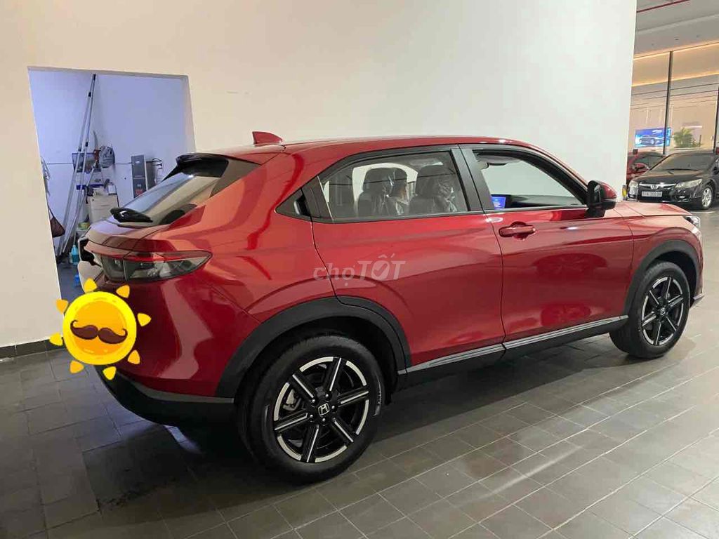 HONDA HRV G SIÊU LƯỚT - Odo Chỉ 5000 km -. Mua bán Ô tô tại Quận 7 Tp Hồ Chí Minh được đăng bởi Showroom Honda Ôtô Sài Gòn Quận 7 hình 4