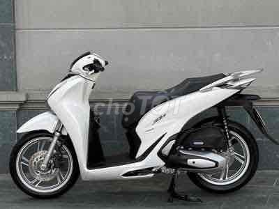 Honda SH Smartkey Trắng Chính Chủ. Mua bán Xe máy tại Quận Cẩm Lệ Đà Nẵng được đăng bởi it hình 2