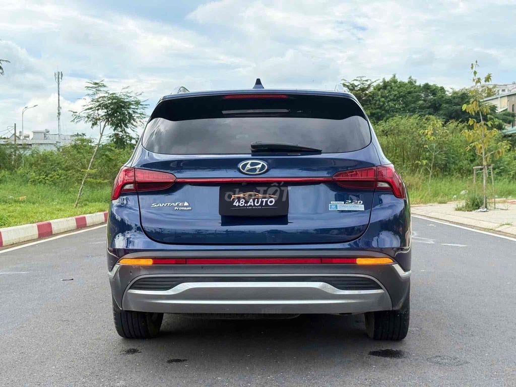 Santafe Premium 2022 , 2 cầu, máy dầu , odo 34.000. Mua bán Ô tô tại Huyện Hóc Môn Tp Hồ Chí Minh được đăng bởi Nguyễn Duy Khánh hình 5