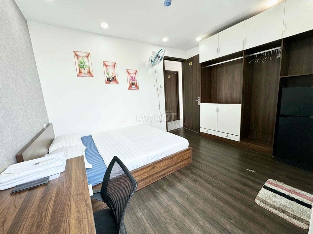 🏡Studio Q3 View Bờ Kè, Ban Công, Thang Máy, 30m2 Full Nội Thất