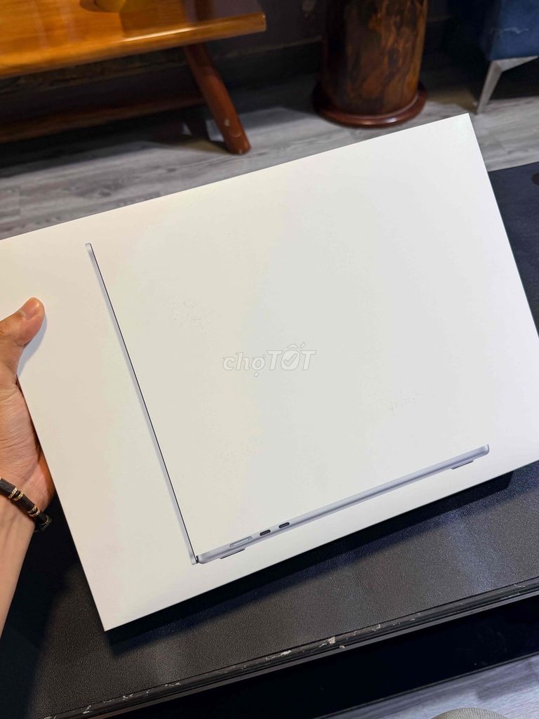 Apple Macbook Air M5 15 inch 16GB/512GB Sky. Mua bán Laptop tại Quận 3 Tp Hồ Chí Minh được đăng bởi Trường hình 1