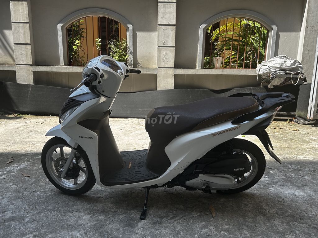 Honda Vision biển VIP sưu tầm. Mua bán Xe máy tại Quận Thanh Xuân Hà Nội được đăng bởi ALek hình 2