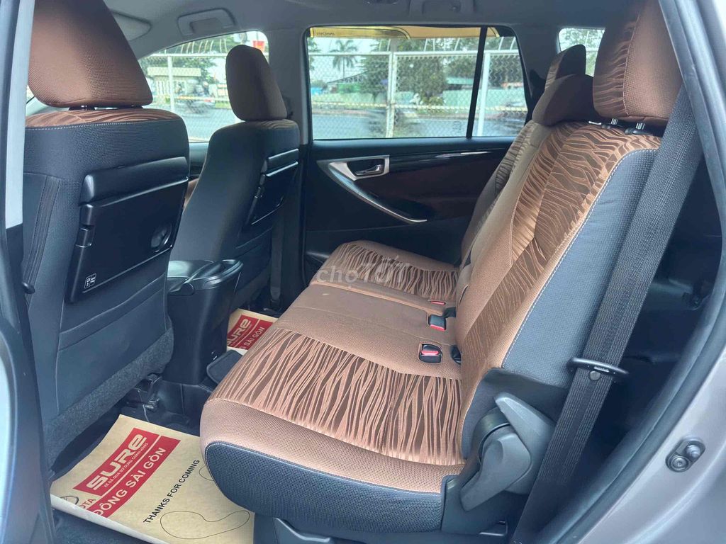 Toyota Innova 2.0G số tự động 2018 màu đồng. Mua bán Ô tô tại Thành phố Thủ Đức Tp Hồ Chí Minh được đăng bởi Hữu Phúc hình 12