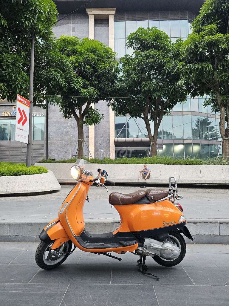 Siêu phẩm LXV 125 nhập Ý. Mua bán Xe máy tại Quận Ba Đình Hà Nội được đăng bởi Bách hình 8