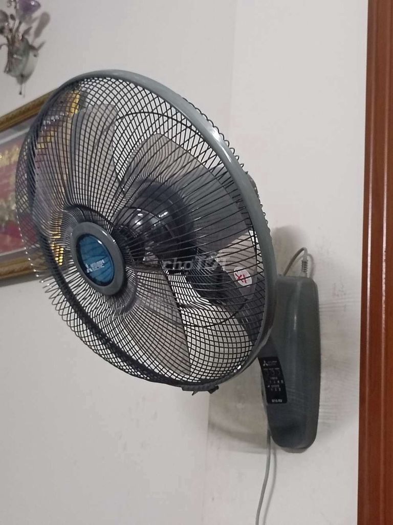 Quạt treo tường Mitsubishi W16-RV Đen. Mua bán Quạt tại Quận 12 Tp Hồ Chí Minh được đăng bởi Phạm Văn Luyện hình 1