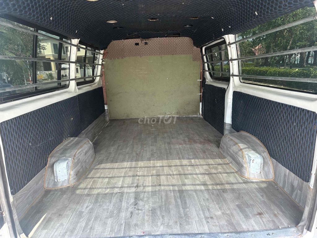Toyota Hiace tải van 3 chỗ /930kg đời 2006 máy dâu. Mua bán Ô tô tại Quận 12 Tp Hồ Chí Minh được đăng bởi A Kha hình 5