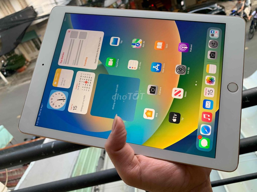Apple iPad Gen 5 128GB, ios 16.7, Game, Youtube. Mua bán Máy tính bảng tại Quận Tân Bình Tp Hồ Chí Minh được đăng bởi Nguyễn Gia Huy hình 1