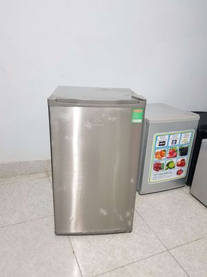 Tủ lạnh Electrolux 92l. Nguyên zin
