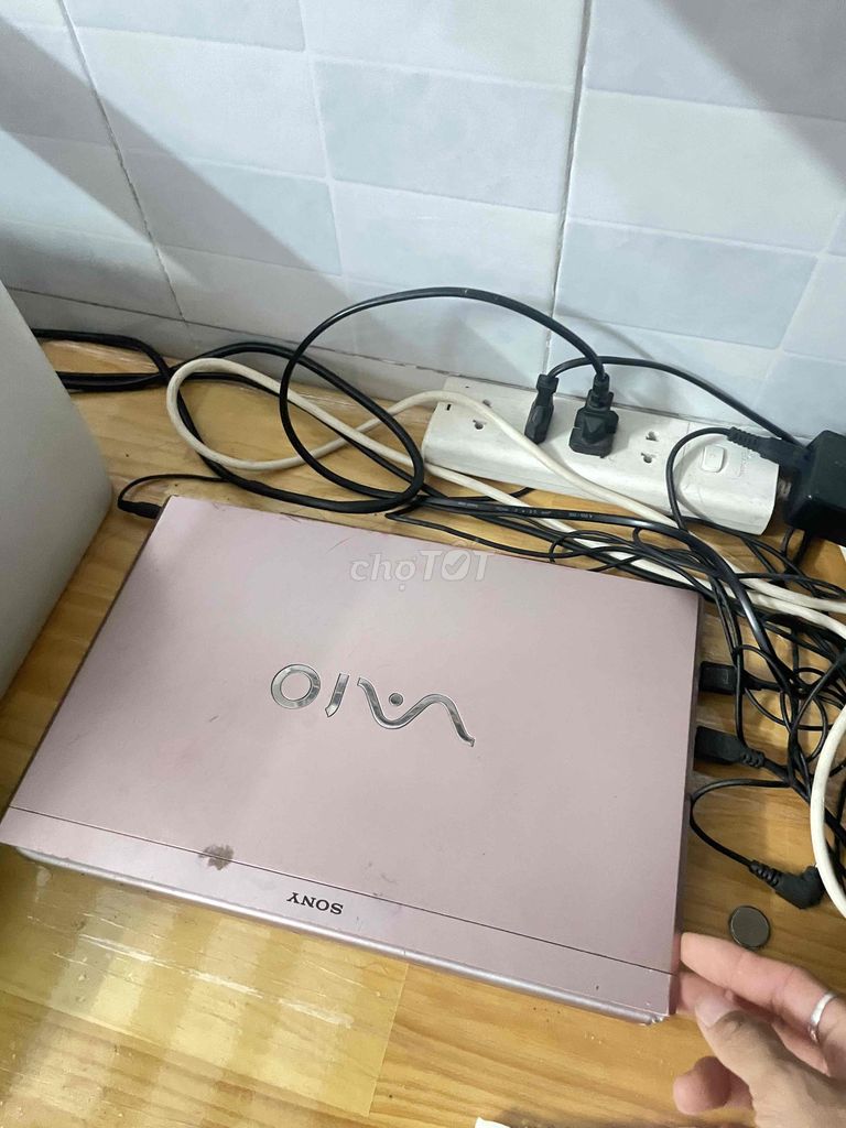 cần bán loptop. Mua bán Laptop tại Quận 12 Tp Hồ Chí Minh được đăng bởi Sơn hoàng kha hình 1