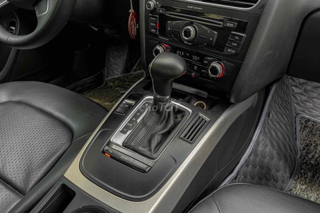 Audi A4 model 2015 màu đen cực ngầu siêu đẹp. Mua bán Ô tô tại Quận 7 Tp Hồ Chí Minh được đăng bởi Dương Phương hình 17