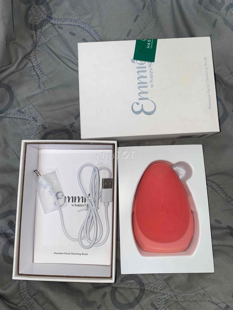 máy rửa mặt Emmie chưa dùng, box cũ, màu coral 98%