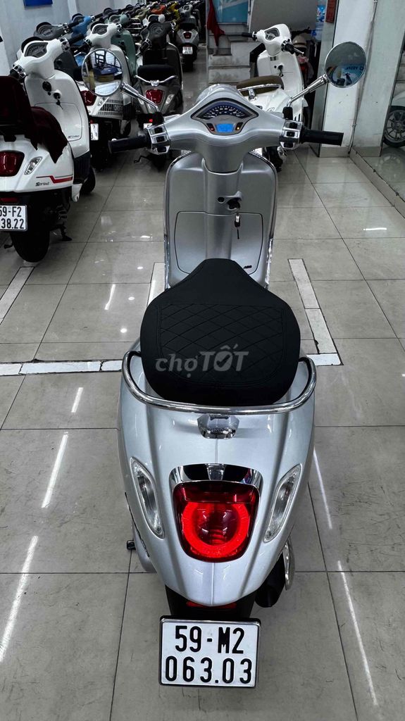 Vespa Iget , abs , đèn led 2 tấng , mở cốp điện ... Mua bán Xe máy tại Quận Phú Nhuận Tp Hồ Chí Minh được đăng bởi VESPA  PIAGGIO BẢO HƯNG Vespa cũ trả góp  hình 8