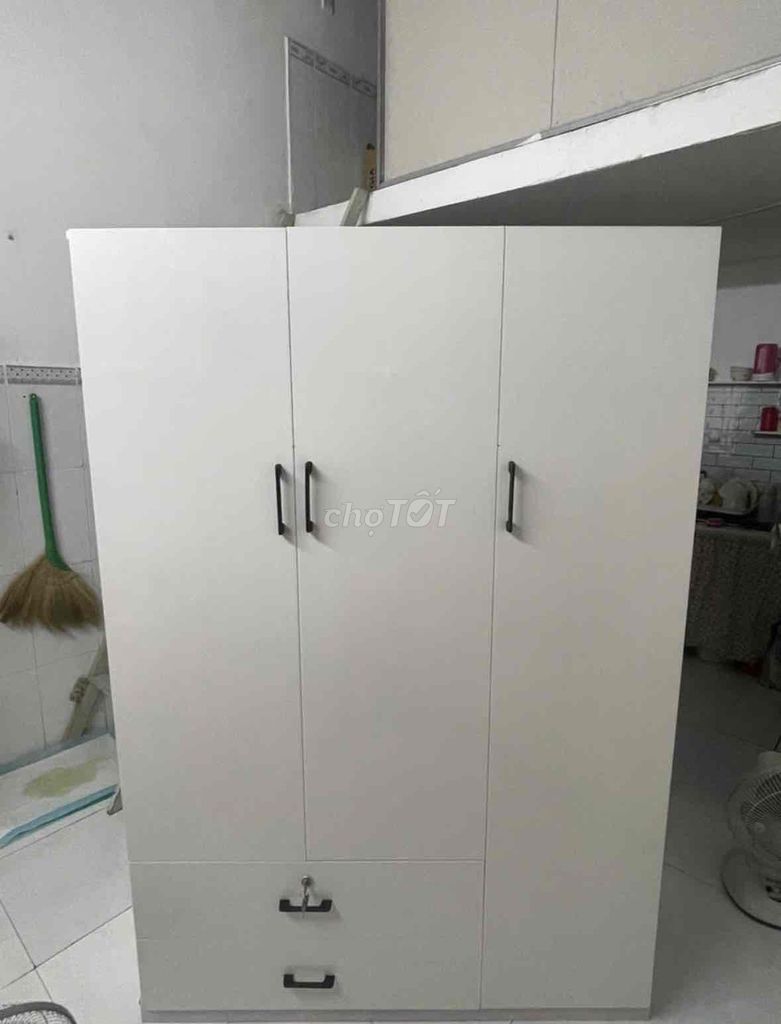 Tủ quần áo Nhựa Đài Loan Trắng 1m25x1m8. Mua bán Tủ, kệ gia đình tại Thị xã Bến Cát Bình Dương được đăng bởi Hong Le hình 1