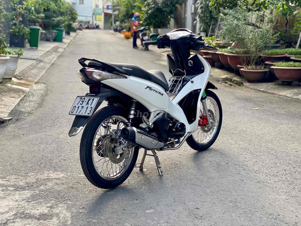 Honda Future 2014 Trắng đen dọn kiểng bao đẹp. Mua bán Xe máy tại Quận Gò Vấp Tp Hồ Chí Minh được đăng bởi Cửa hàng xe máy văn phúc hình 8
