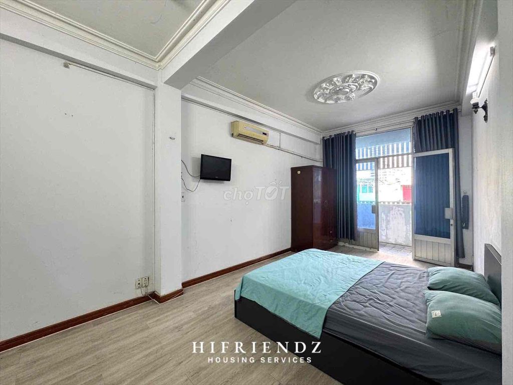 SÁT BÊN ĐẠI HỌC SÀI GÒN, SƯ PHẠM - GẦN NGUYỄN VĂN CỪ