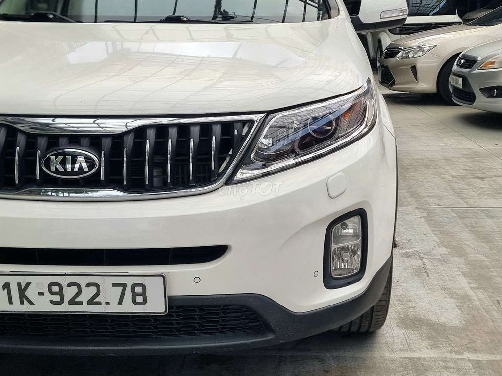 Kia Sorento Full dầu 2019, màu trắng, hỗ trợ góp.. Mua bán Ô tô tại Thành phố Thủ Đức Tp Hồ Chí Minh được đăng bởi Đức Hưng Siêu thị ô tô Thủ Đức hình 4