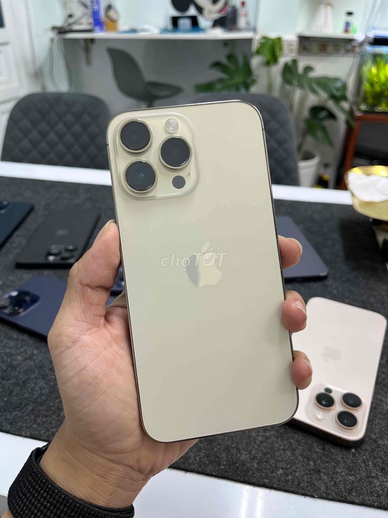 Apple iPhone 14 Pro Max 128GB Gold LL/A 99%. Mua bán Điện thoại tại Quận Bình Thuỷ Cần Thơ được đăng bởi MC MOBILE hình 1