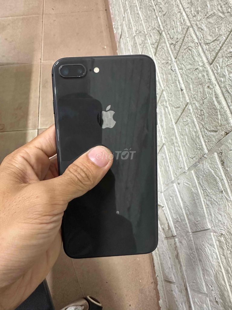 Apple iPhone 8 Plus 64GB Đen Đã dùng. Mua bán Điện thoại tại Quận Liên Chiểu Đà Nẵng được đăng bởi Quán Net gaming hoà khanh  hình 1