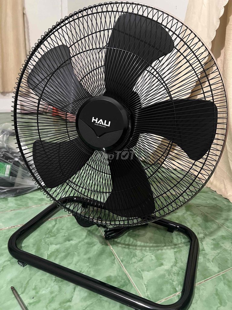 Quạt sàn Hali Đen Mới 100%. Mua bán Quạt tại Thành phố Sa Đéc Đồng Tháp được đăng bởi Tung Vo hình 1