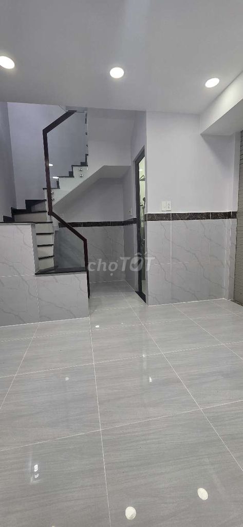CHO THUÊ NHÀ CĂN GÓC SIÊU THOÁNG – LÝ CHÍNH THẮNG, QUẬN 3 –VÀO Ở NGAY!