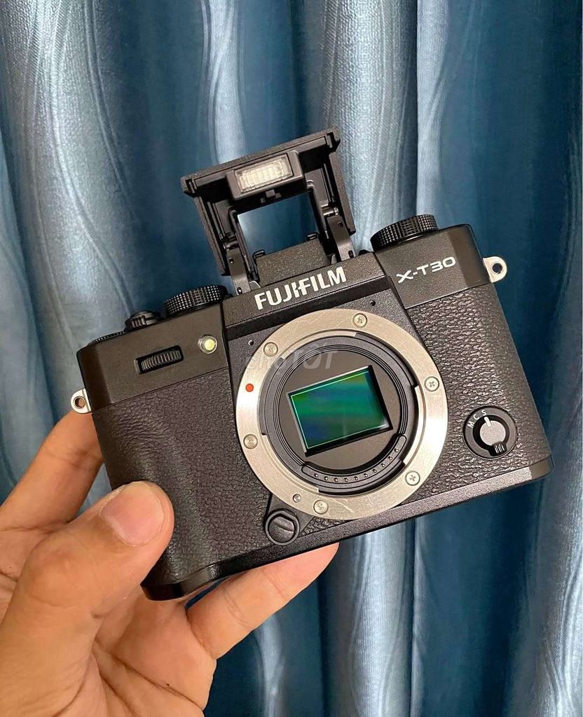 Máy ảnh Fujifilm XT30 Mark 1 Đen. Mua bán Máy ảnh, Máy quay tại Thành phố Thuận An Bình Dương được đăng bởi quagmire hình 1