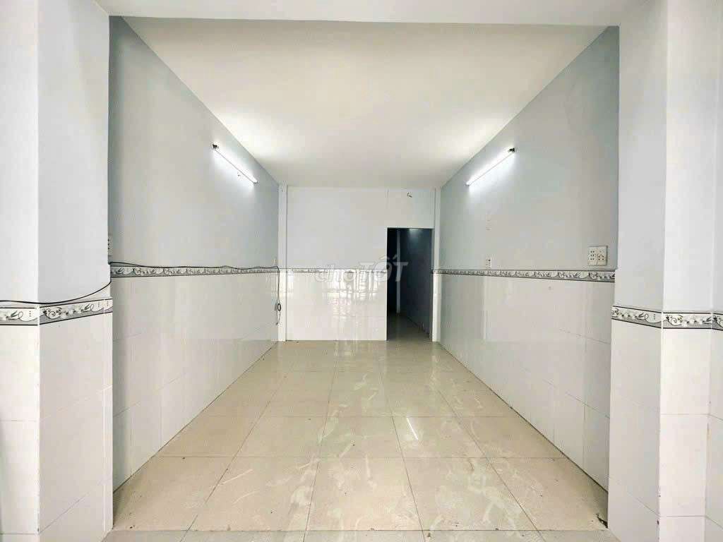 1 Lầu ( 3m × 15m ) 2 Phòng - Sổ Hồng Riêng