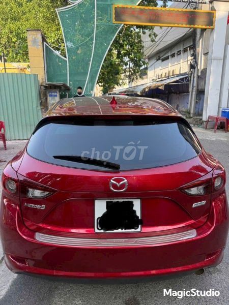 Мазда Мазда 3 2.0L Спортивная подпись Премиум 2019 Красная