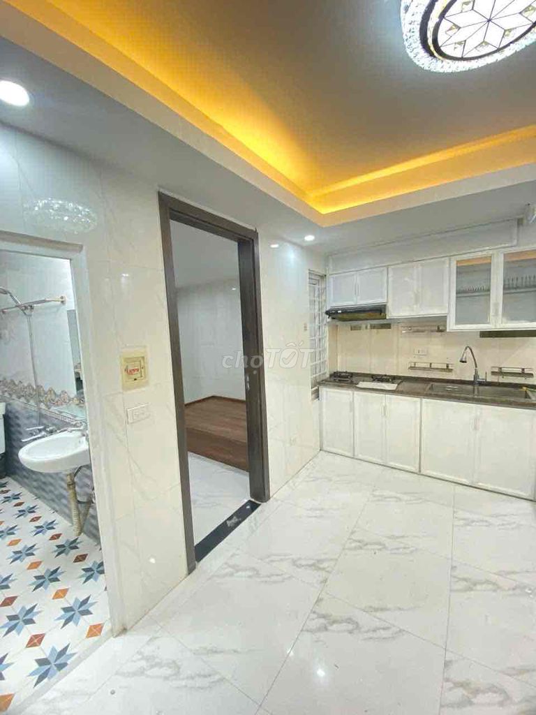 Bán căn hộ ccmn 52m2,  2 ngủ ở Hồ Ba Mẫu